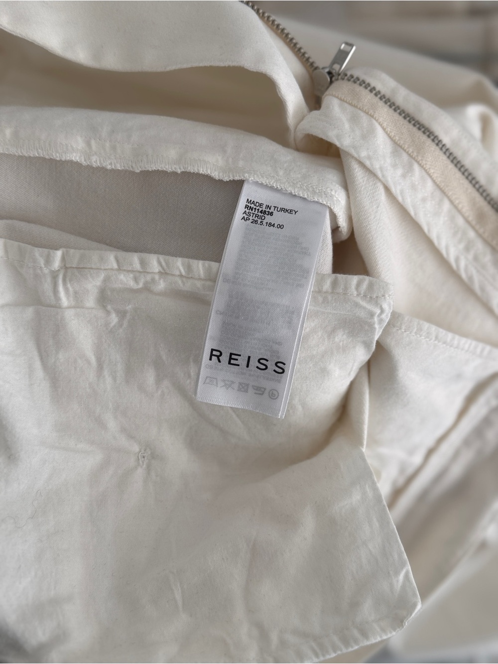 The REISS Astrid trouser wide leg pleat front pant size 6 cream - Picture 9 of 10